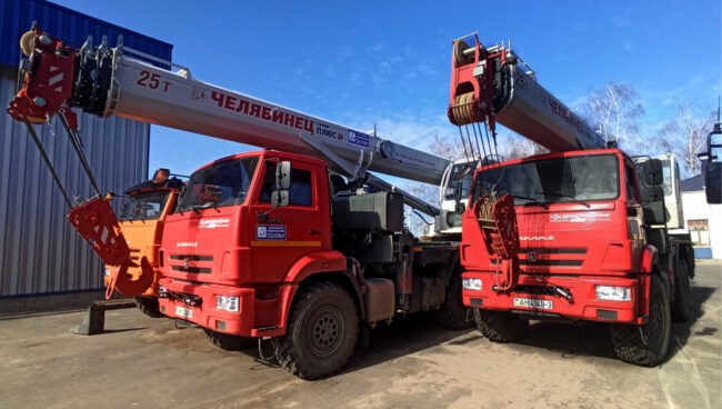 Автокран Челябинец 25 тонн