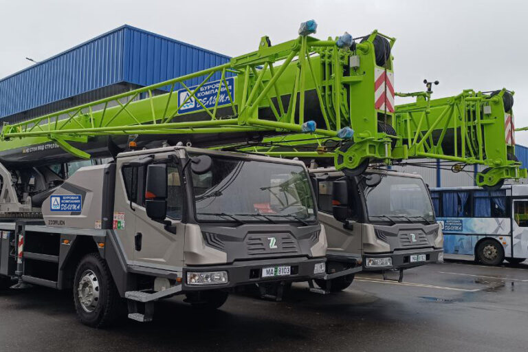 5454376697056065958_121